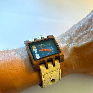 Mistura Lenzo Hollister/ Blue Pui Wooden Watch-Colombian Fine Woods